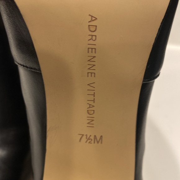 Gently worn like new Adrienne Vittadini black leather boot. - Picture 10 of 10